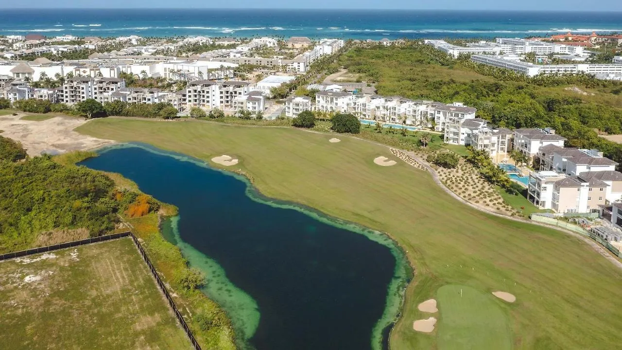 Unique Pool & Golf View Retreat 1Br In Hard Rock Apartment Punta Cana